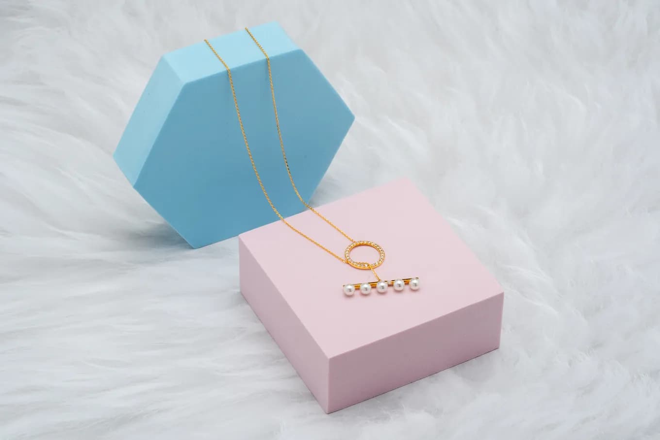 PEARL CASCADE GOLD PENDANT