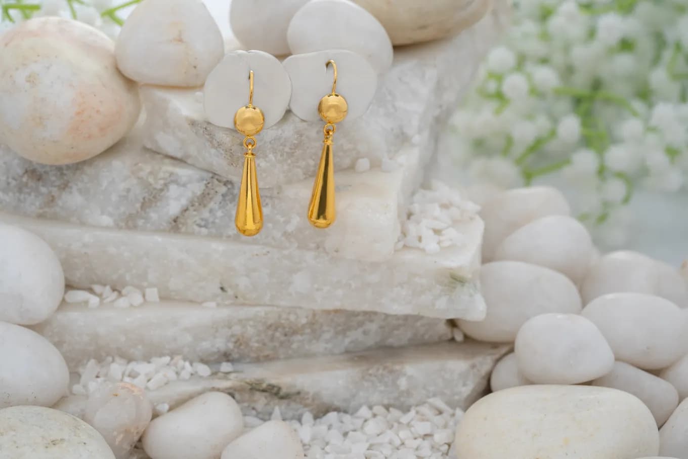 Sleek Dazzling Drop GOLD Earrings