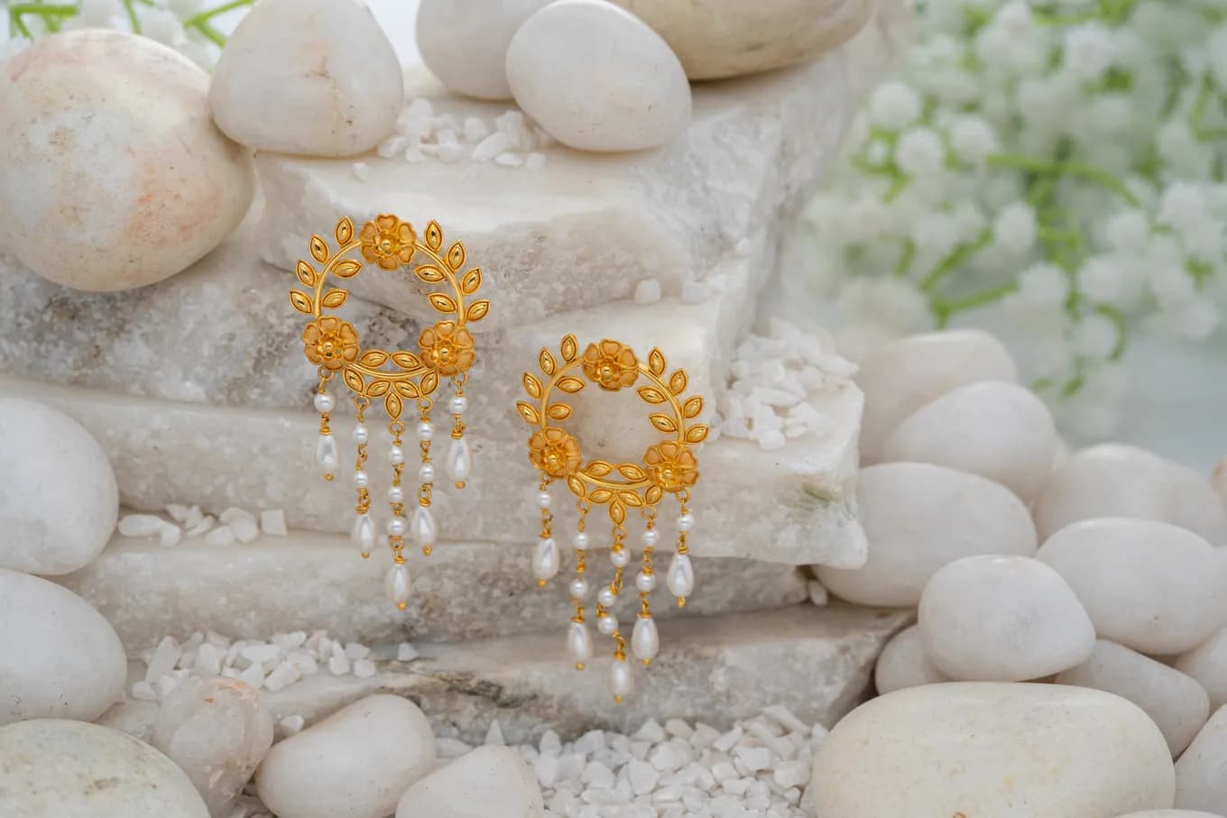 Wreath of Glamour Gold Earrings