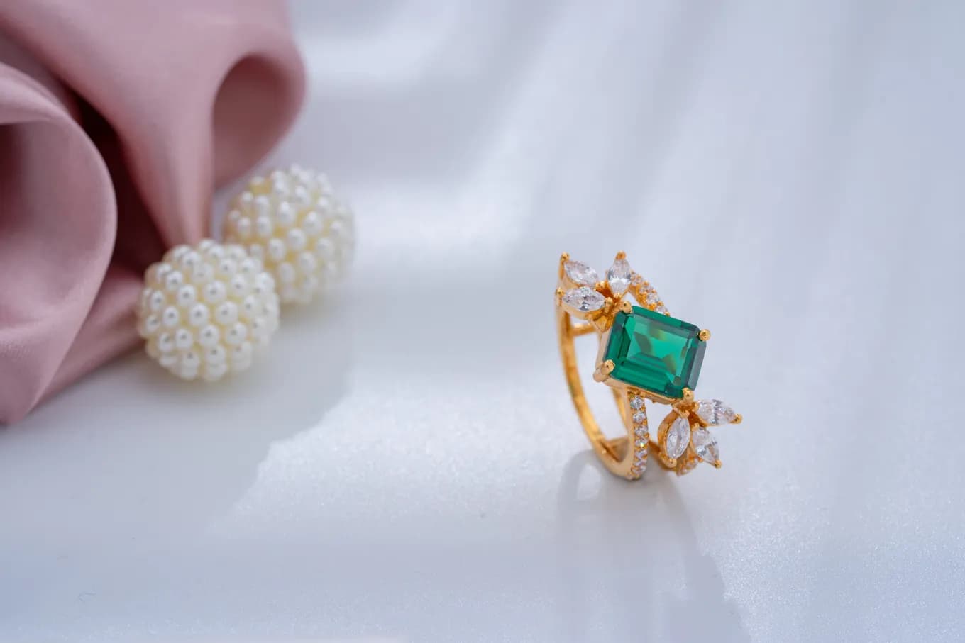 Lushy Green Ring