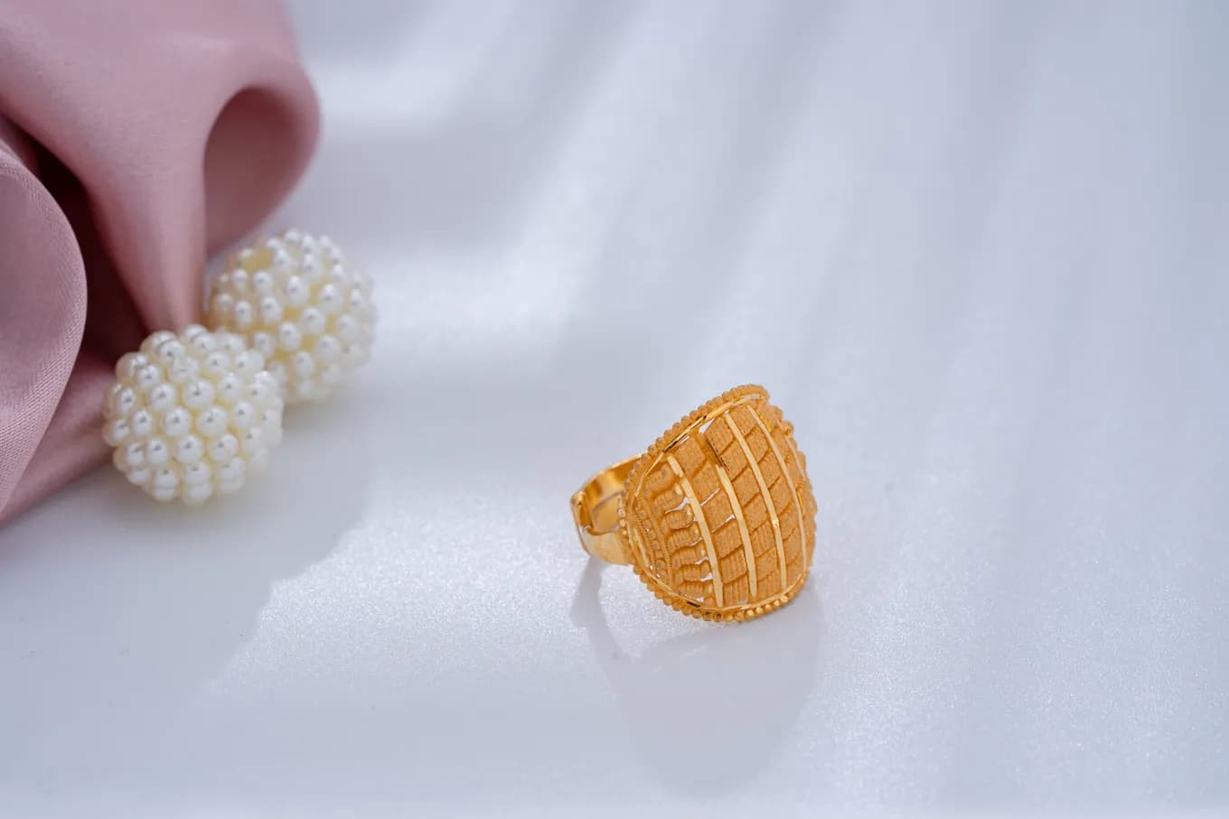 Golden Ridges Women's Gold Ring