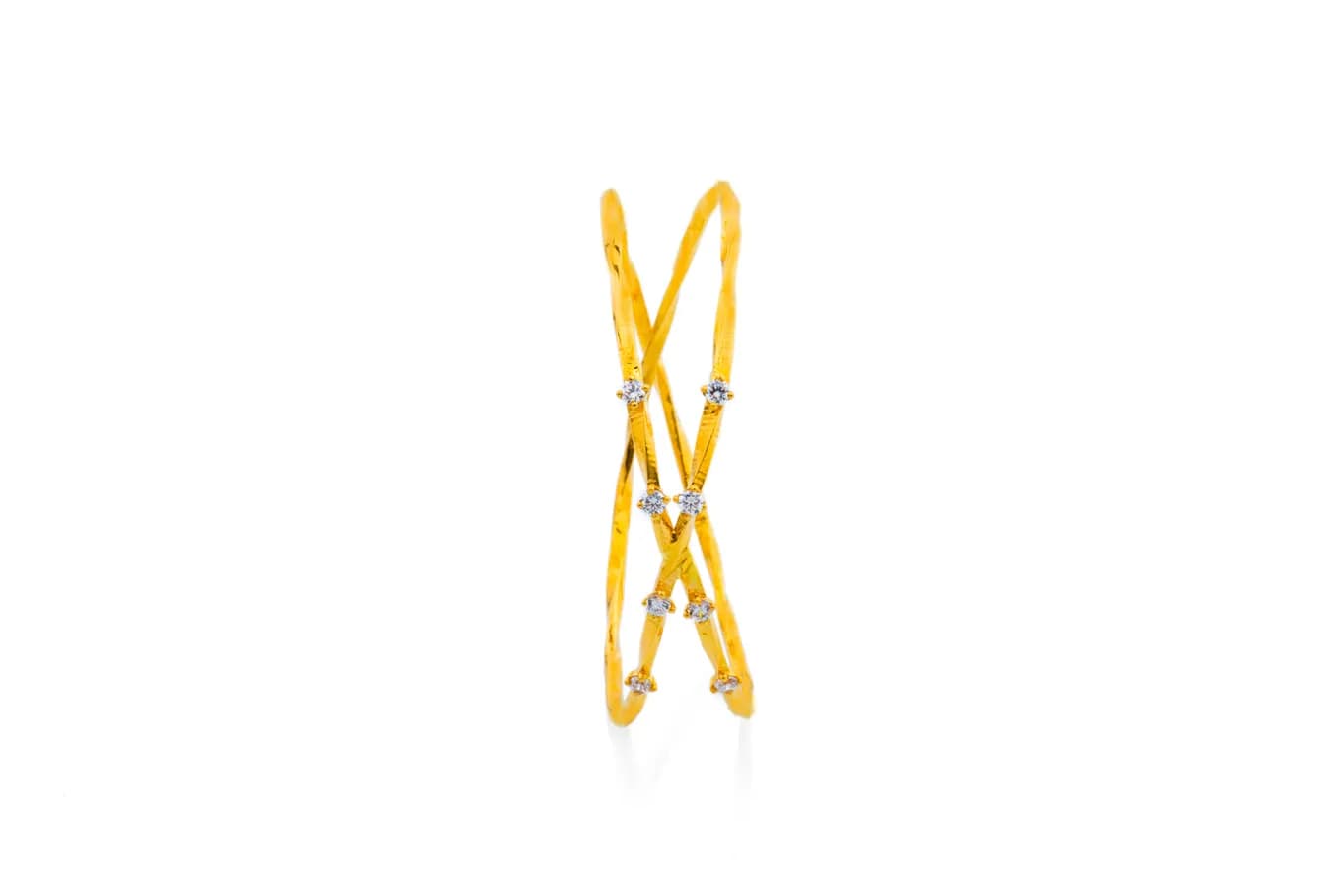 CRISSCROSS GOLD BANGLE