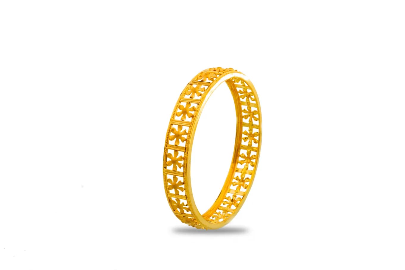 GOLDEN FLORAL BANGLE