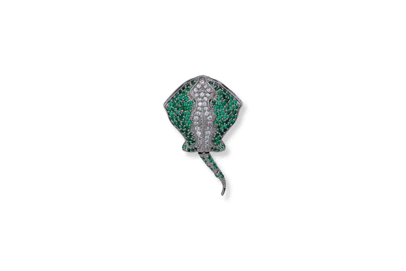 SILVER STINGRAY PENDANT