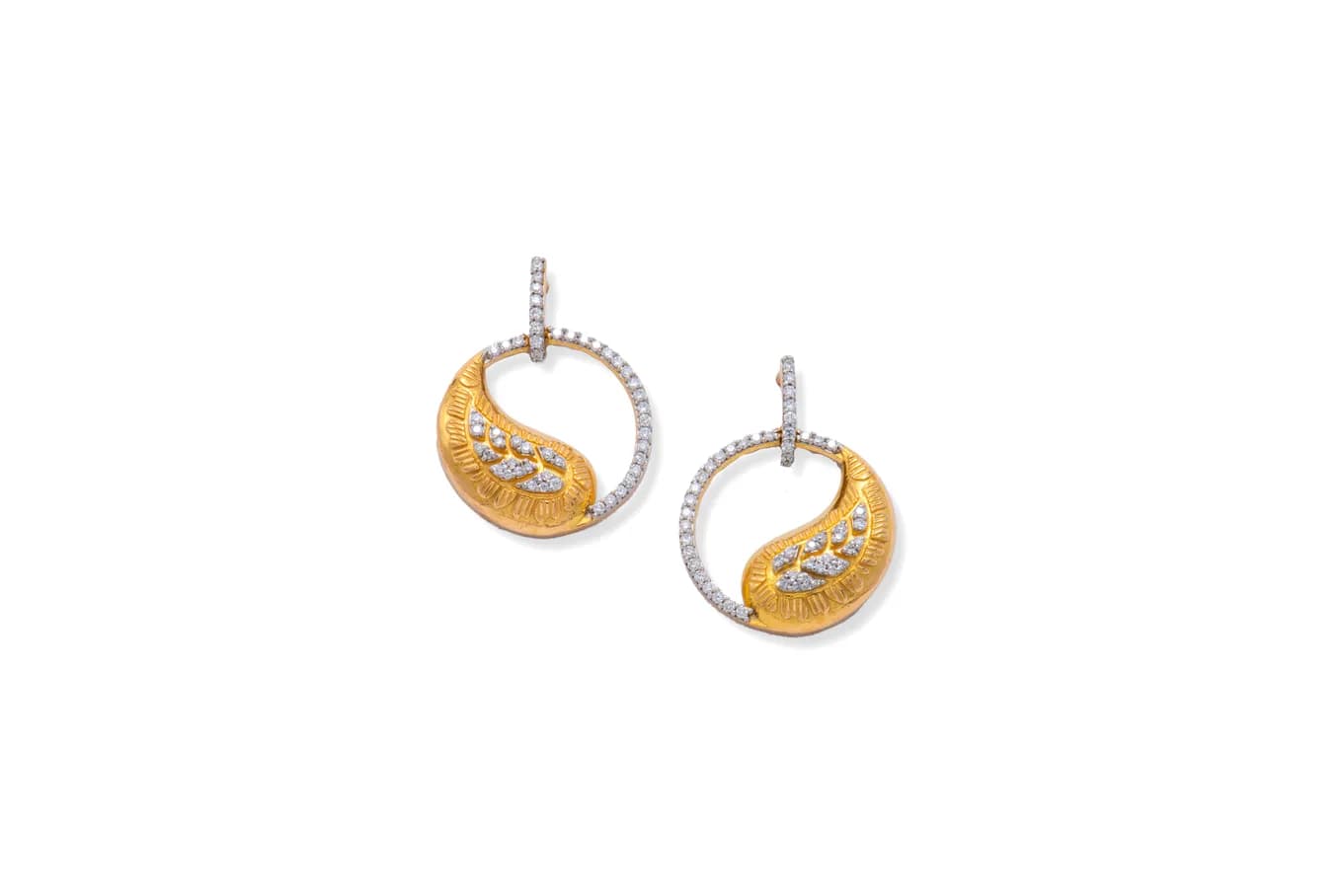 RADIANT GEOMETRIC DAZZLE DIAMOND EARRINGS(18K WITH NATURAL DIAMONDS)