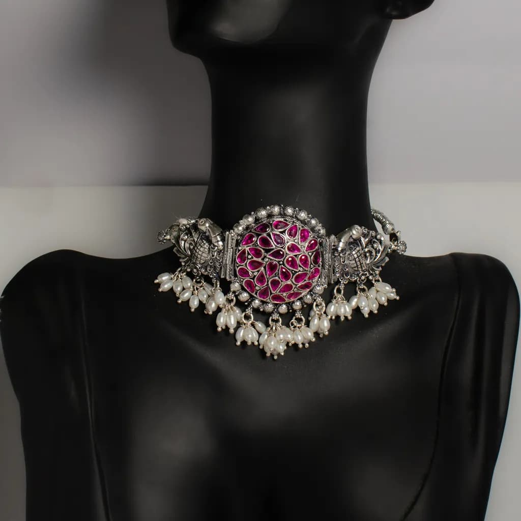 SILVER PEACOCK ROYAL CHOKER