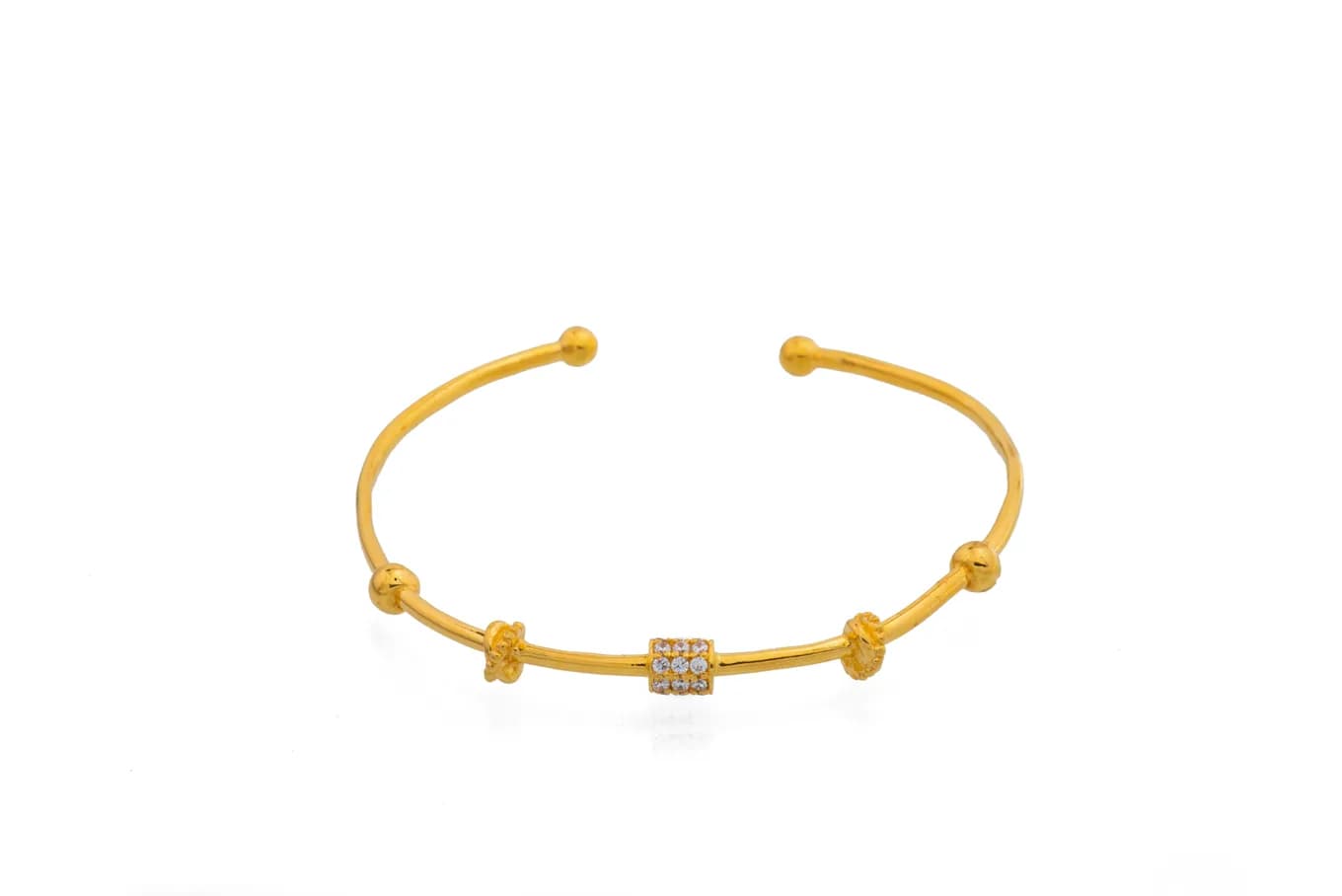 CLASSY GOLD BANGLE