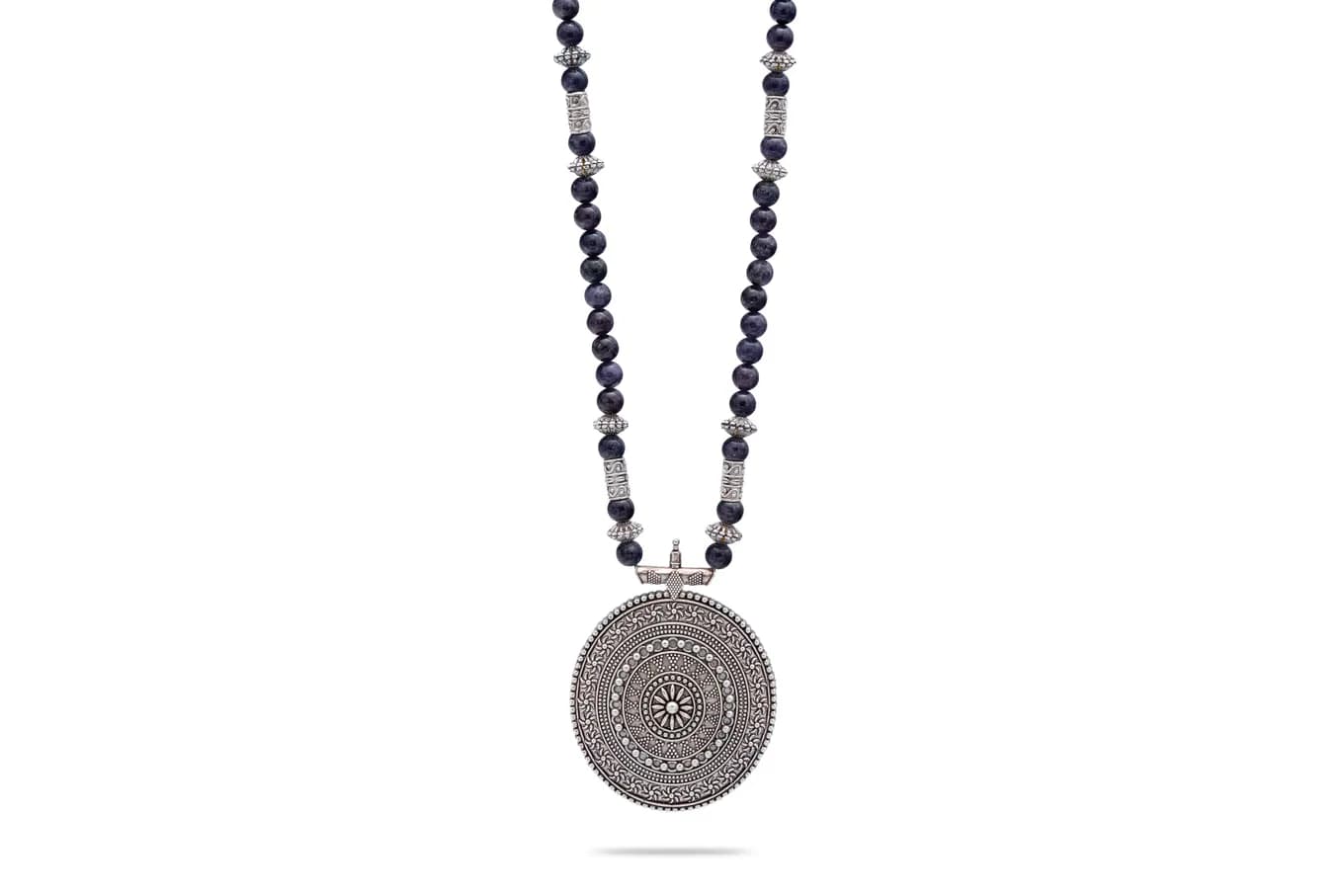 BLISSFUL SILVER NECKLACE SET