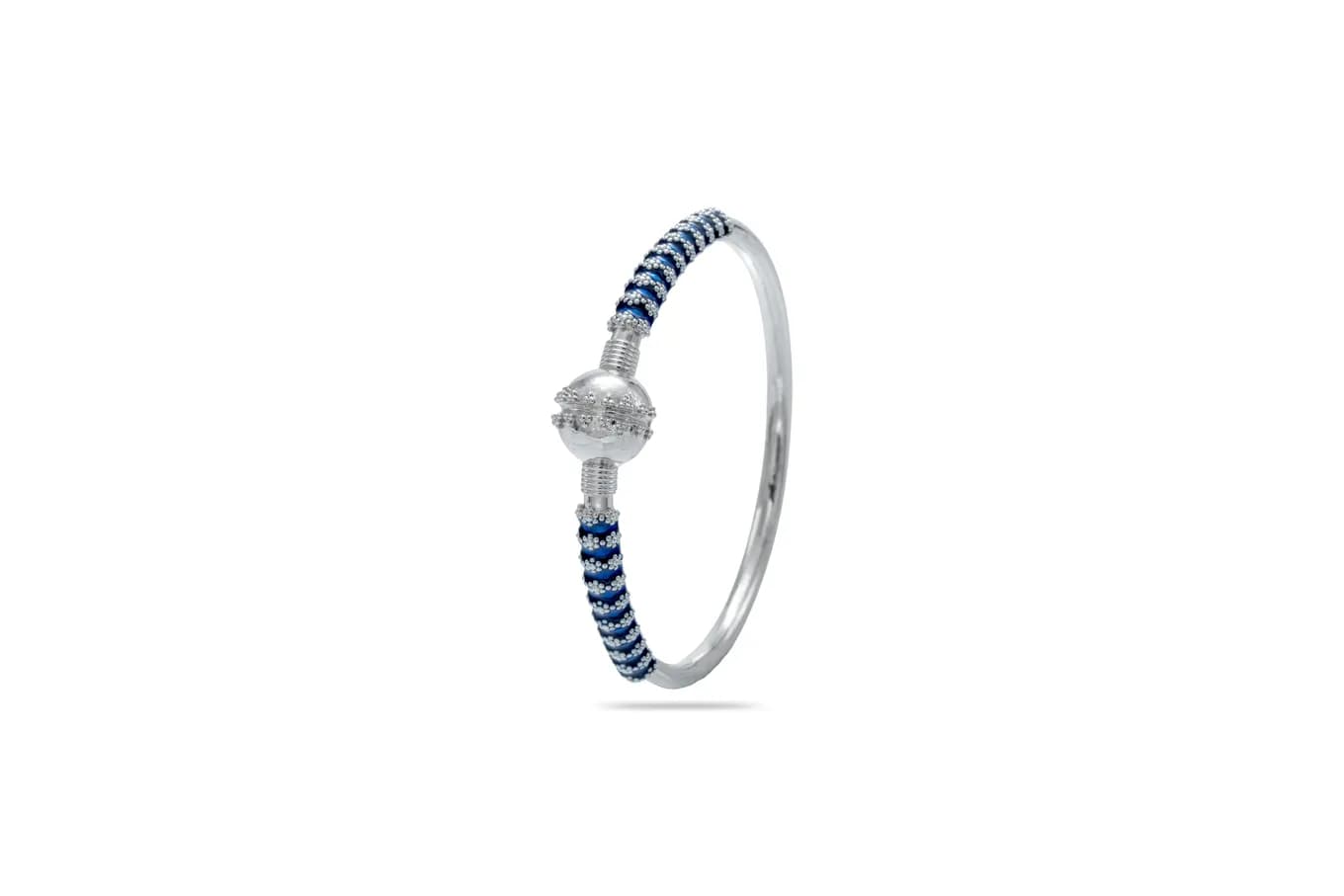 SERENE TRADITIONAL SILVER BANGLE