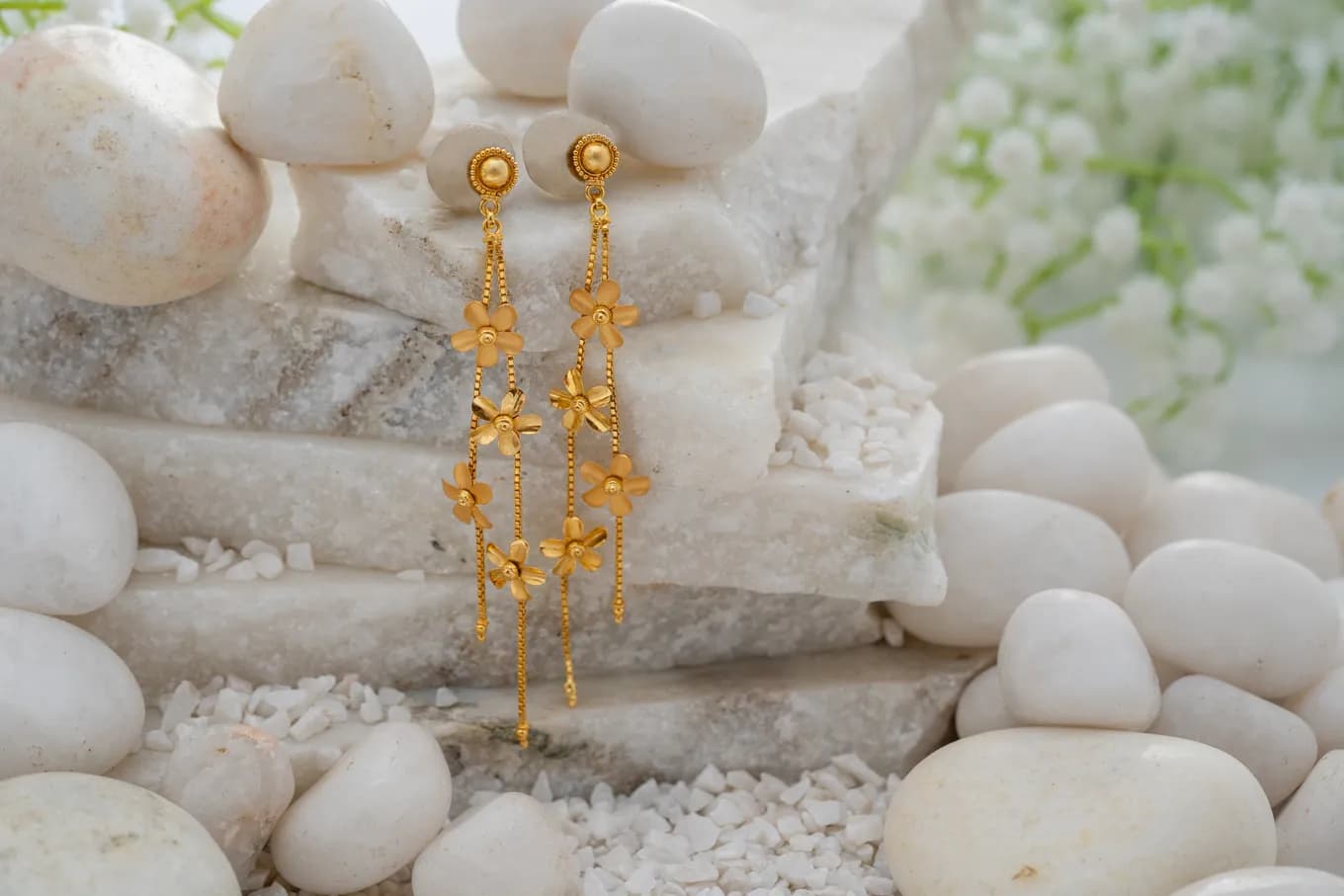 Dazzling Floral Delight Earrings