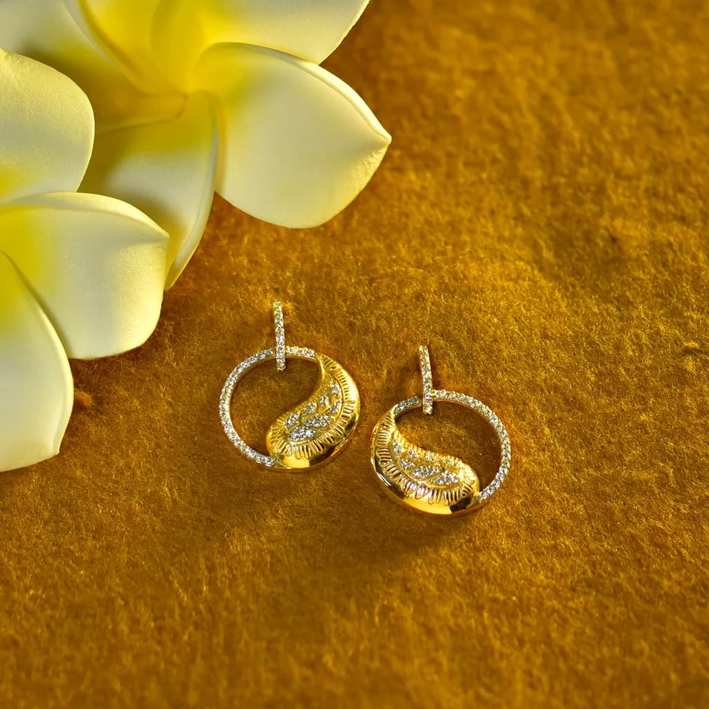 RADIANT GEOMETRIC DAZZLE DIAMOND EARRINGS(18K WITH NATURAL DIAMONDS)