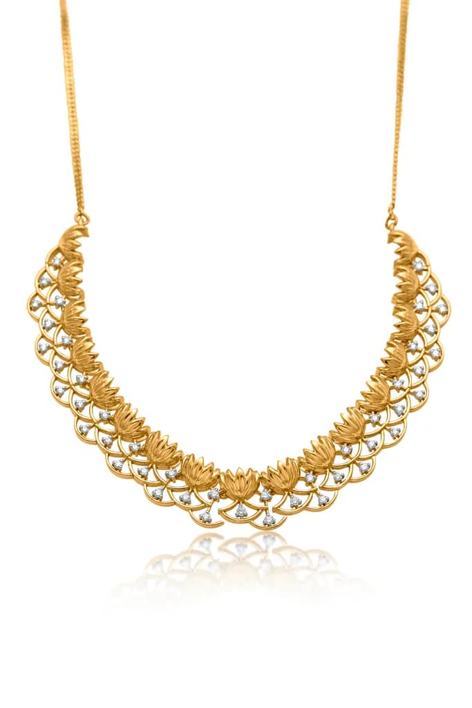 LOTUS BLOOM NECKLACE(18K WITH NATURAL DIAMONDS)