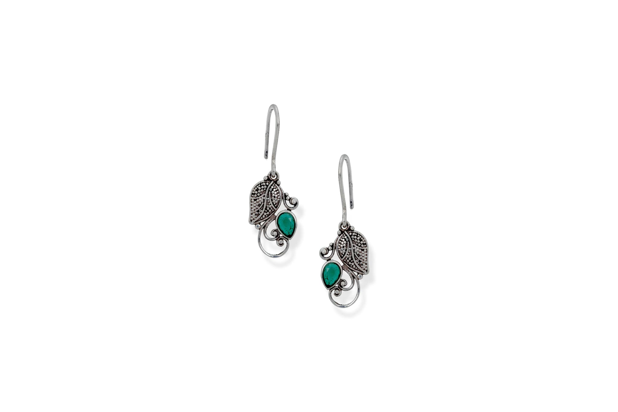 GORGEOUS SILVER DROP EARRING