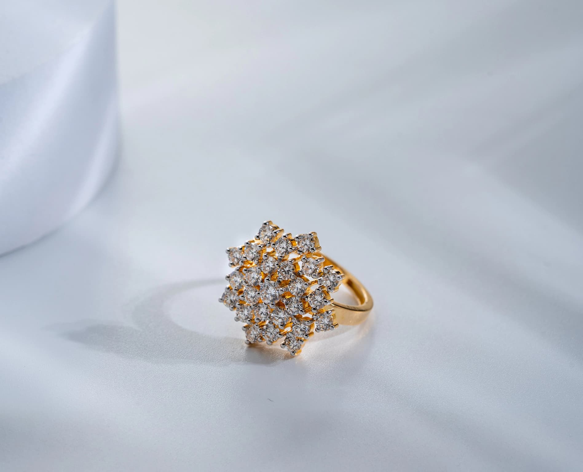 GORGEOUS FLORAL RING (14K WITH NATURAL DIAMONDS)