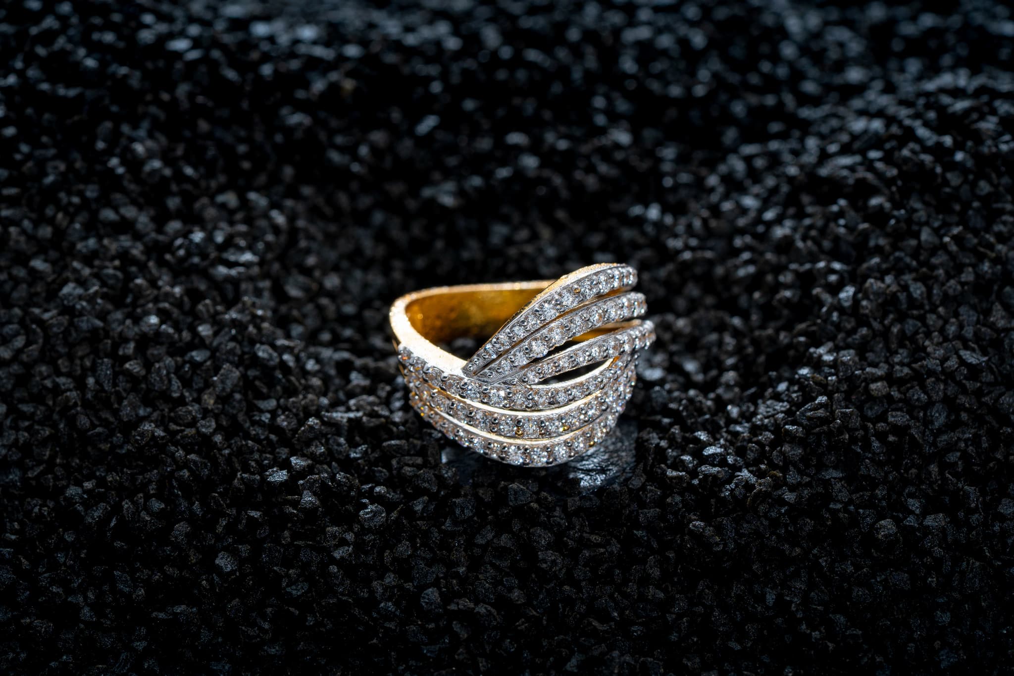 BEDAZZLED DIAMOND RING(18K WITH NATURAL DIAMONDS)