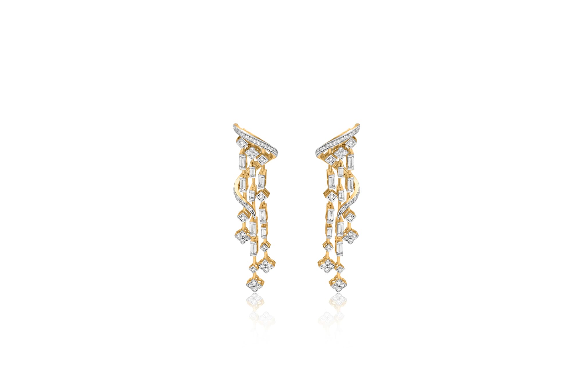 WHISPERS OF ELEGANCE DIAMOND EARRINGS(18K WITH NATURAL DIAMONDS)