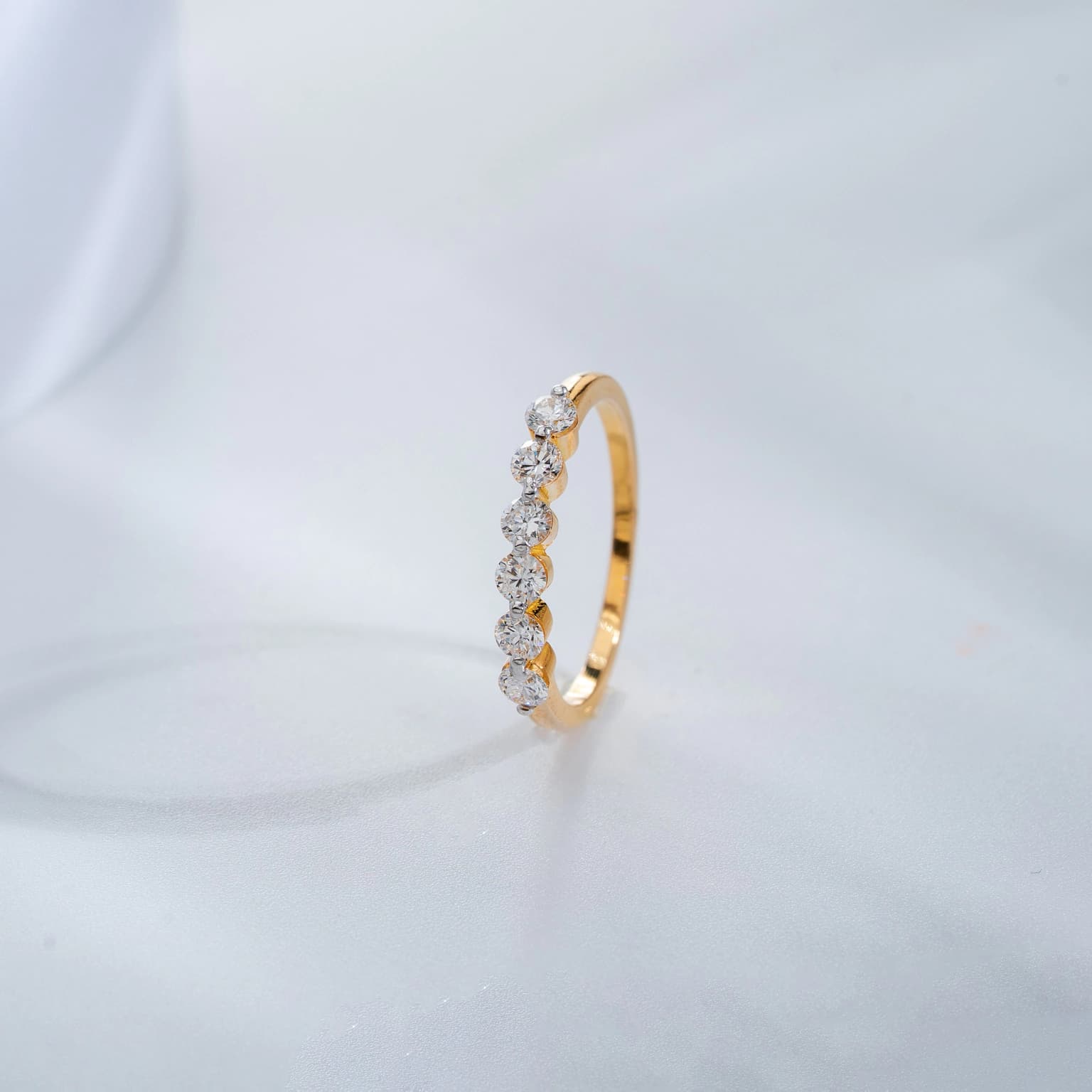 CASCADE DIAMOND RING (18K WITH NATURAL DIAMONDS)