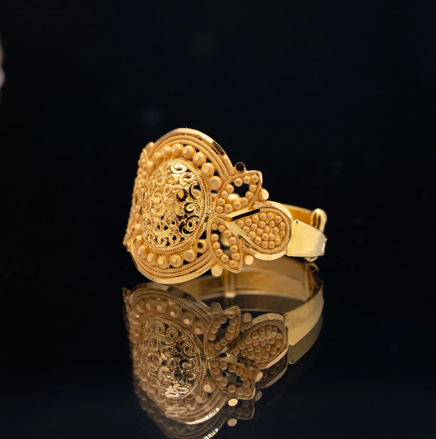 Traditional Gold Ring