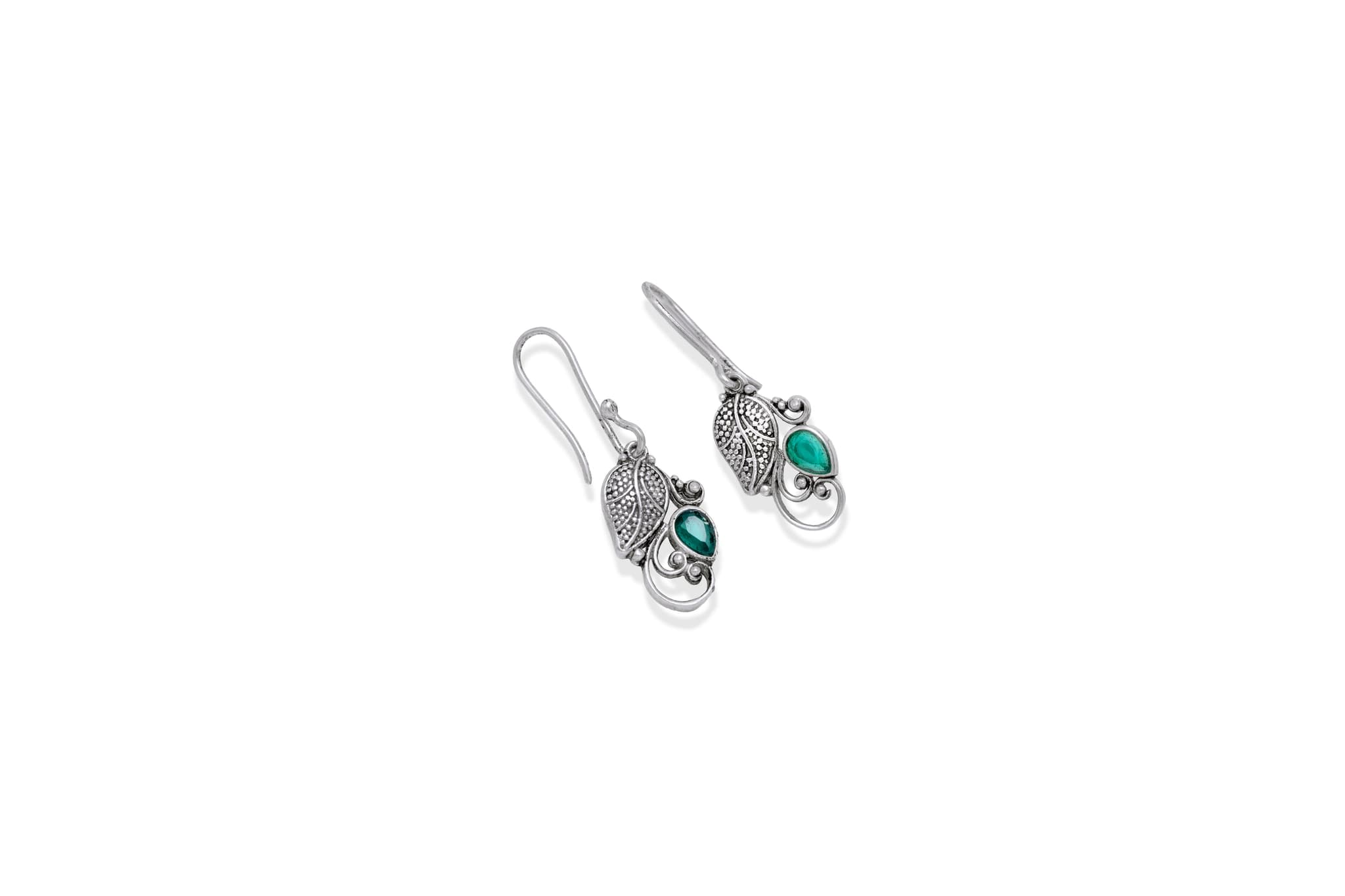 GORGEOUS SILVER DROP EARRING