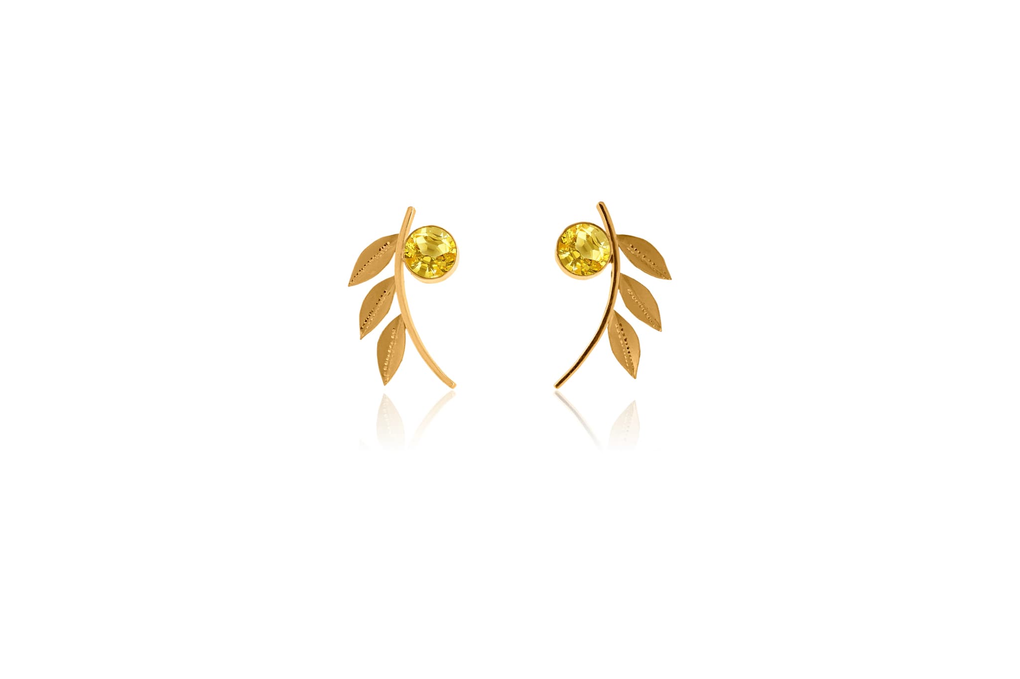 WHISPERS OF NATURE GOLD EARRINGS
