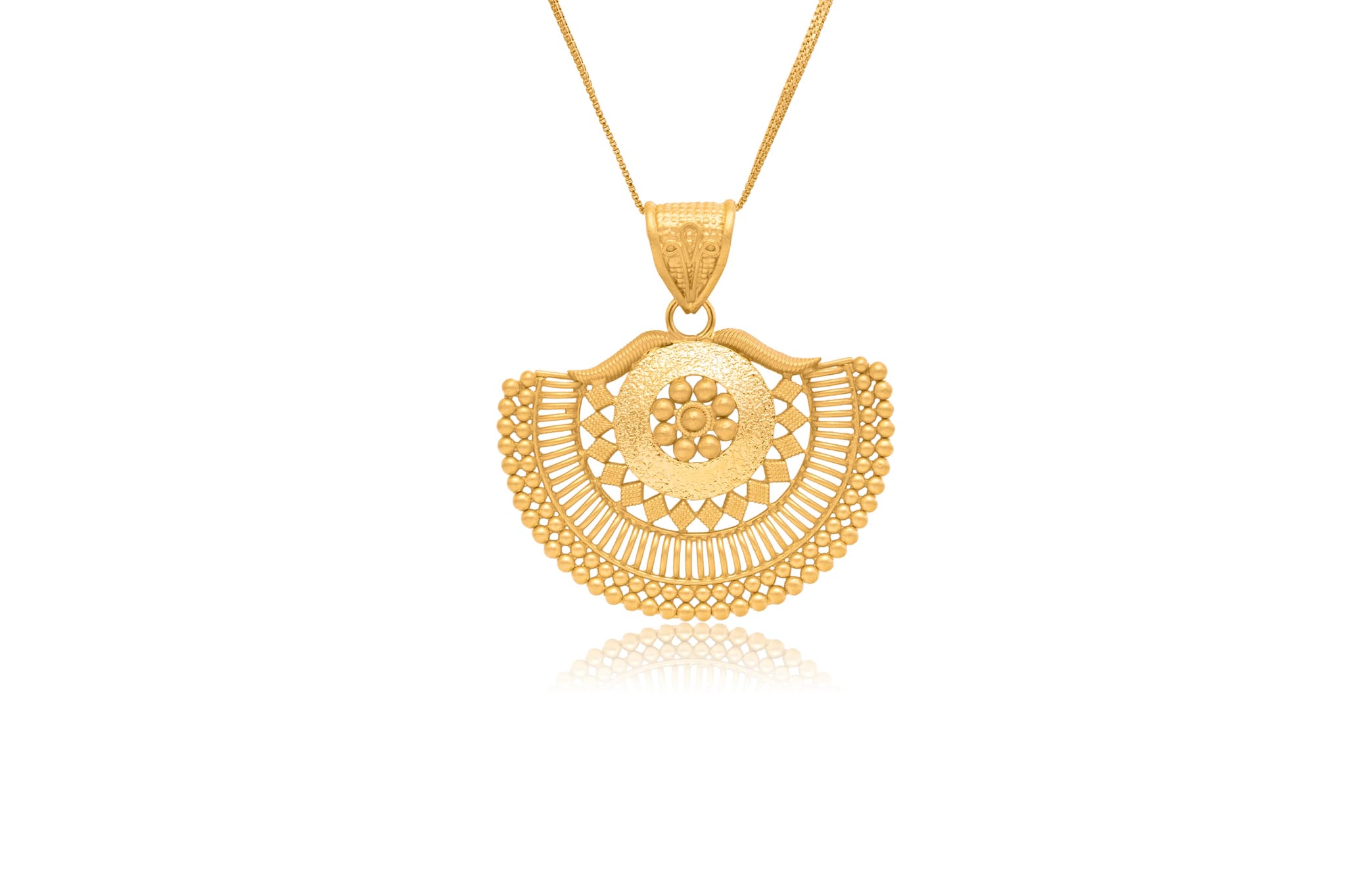 INTRICATE 22K GOLD PENDANT