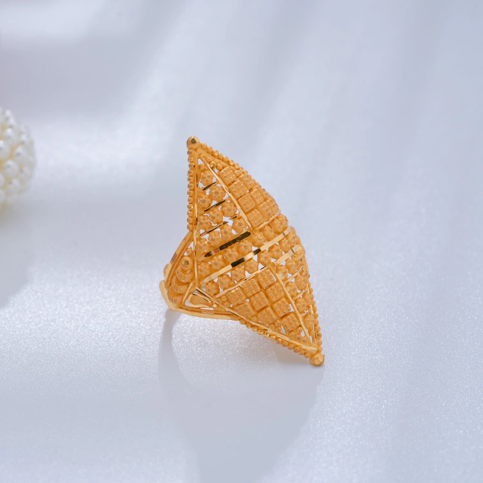 Women's Golden Rhombus Traditional Ring