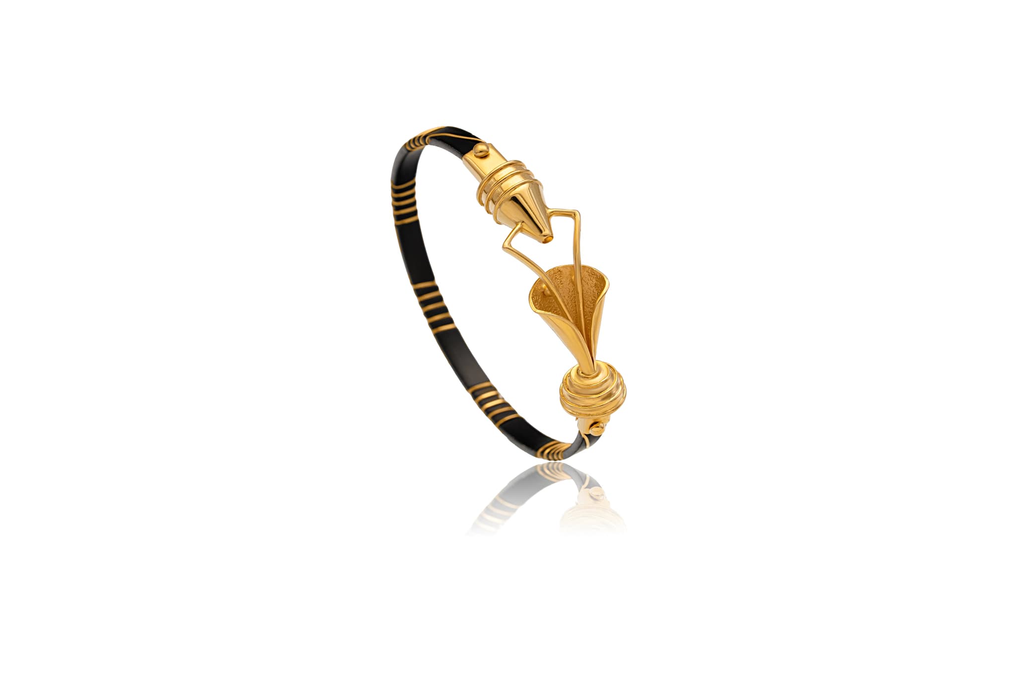 RADIANT GOLD NOA BANGLE