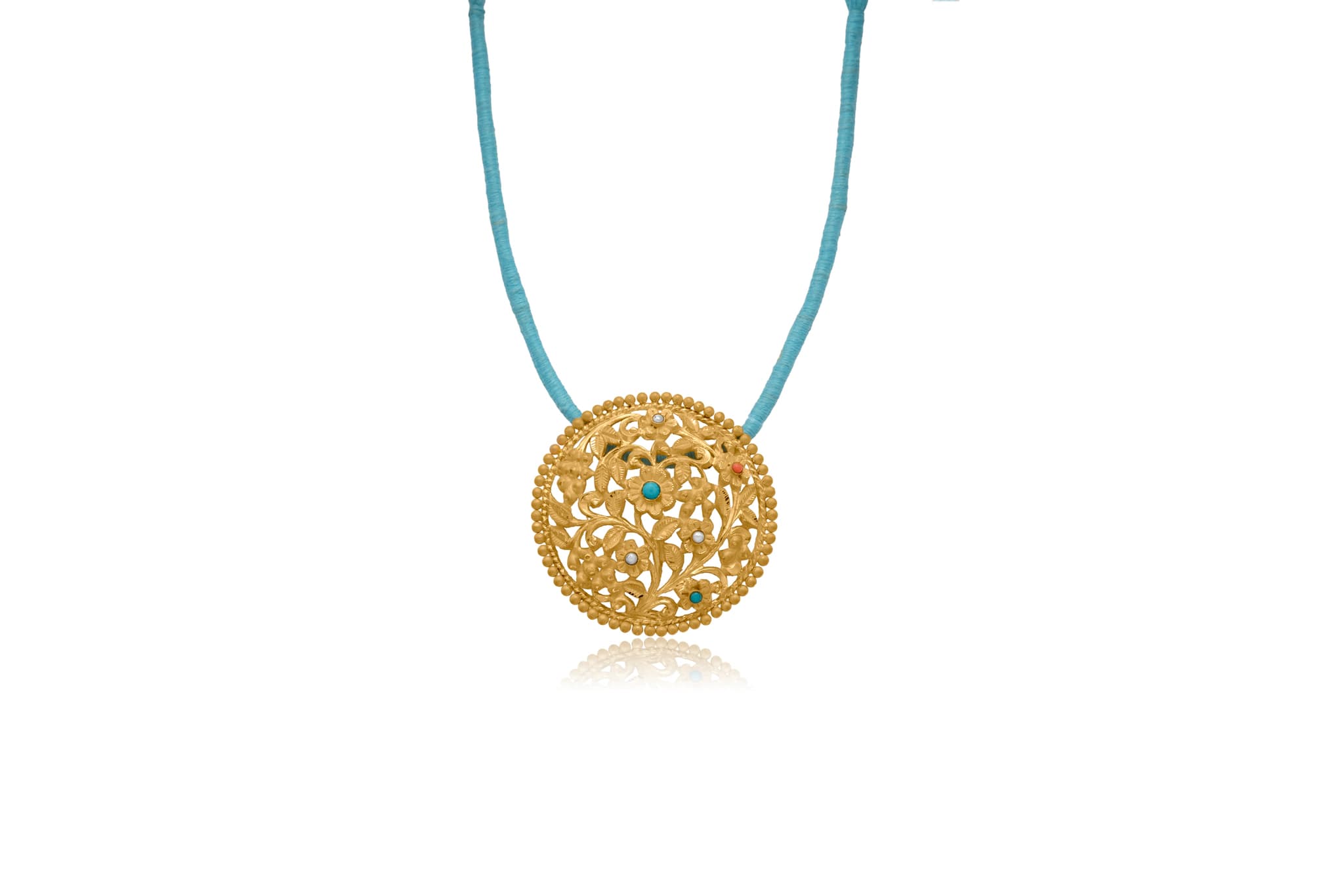 NEELPHOOL GOLD PENDANT