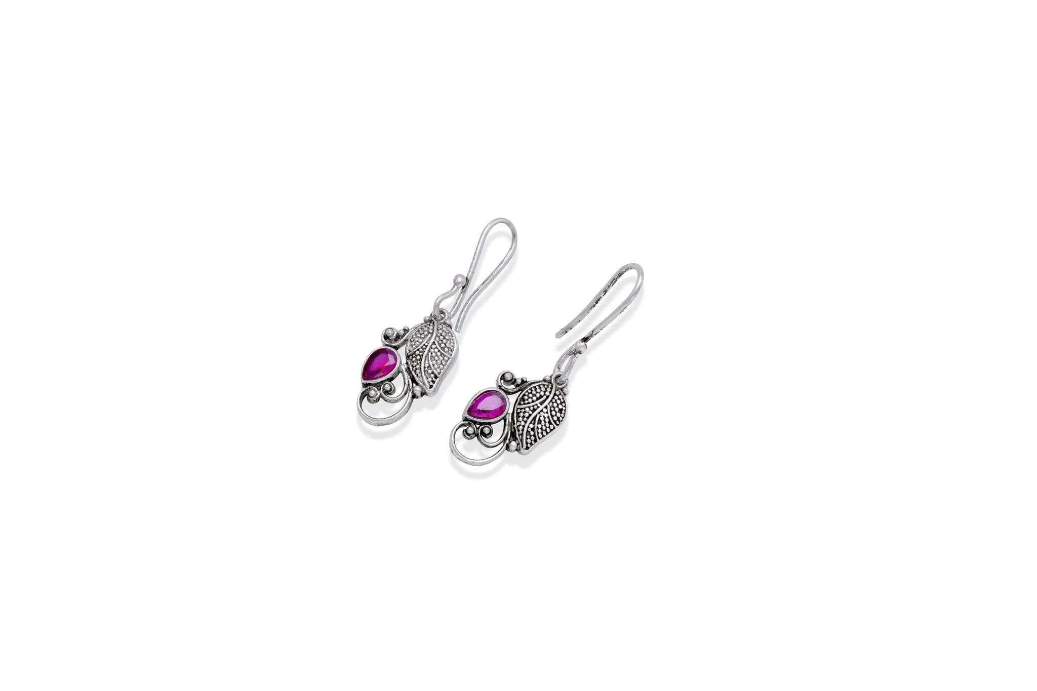 GORGEOUS SILVER DROP EARRING