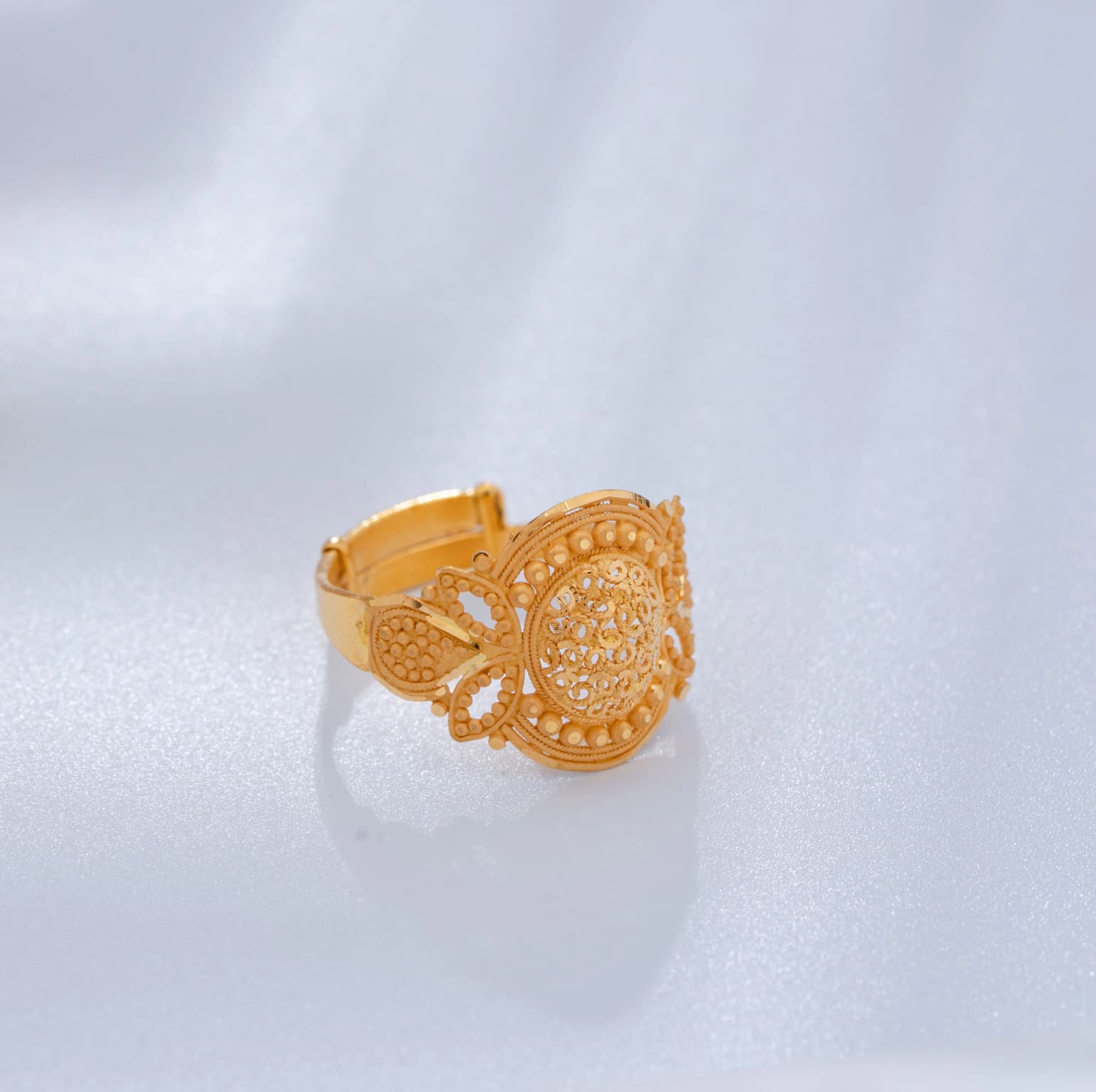 Traditional Gold Ring