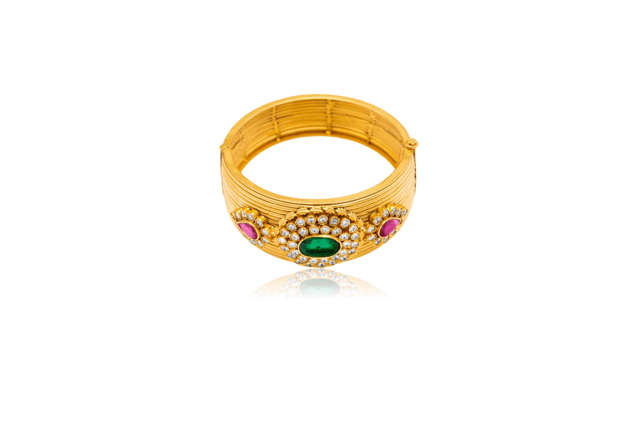 GOLDEN ROYALTY BANGLE