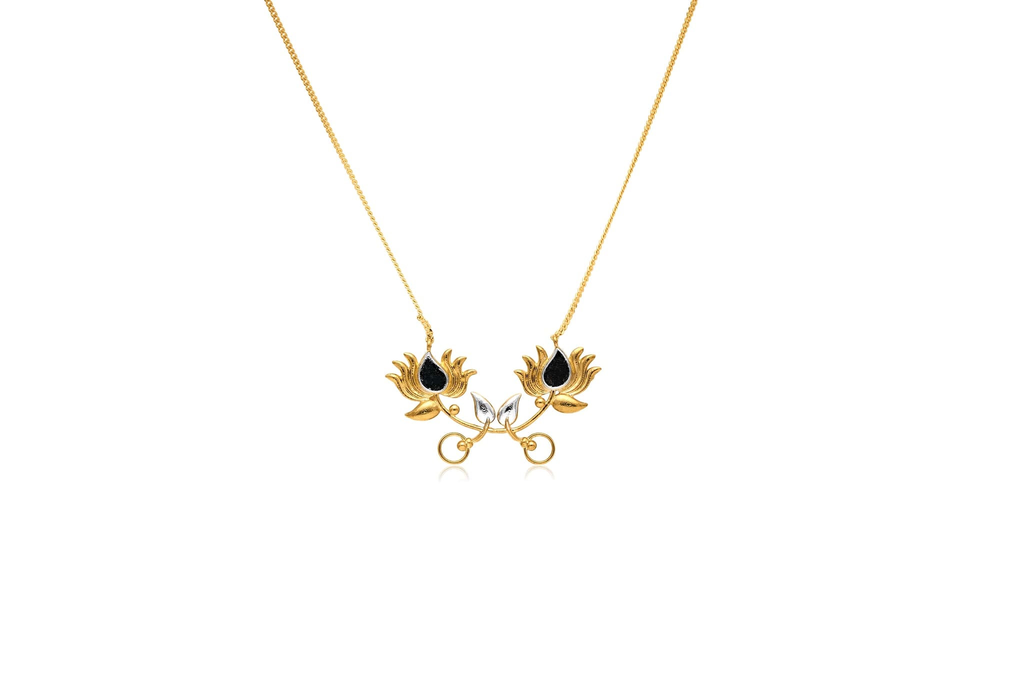 SILVER PADMA PENDANT SET
