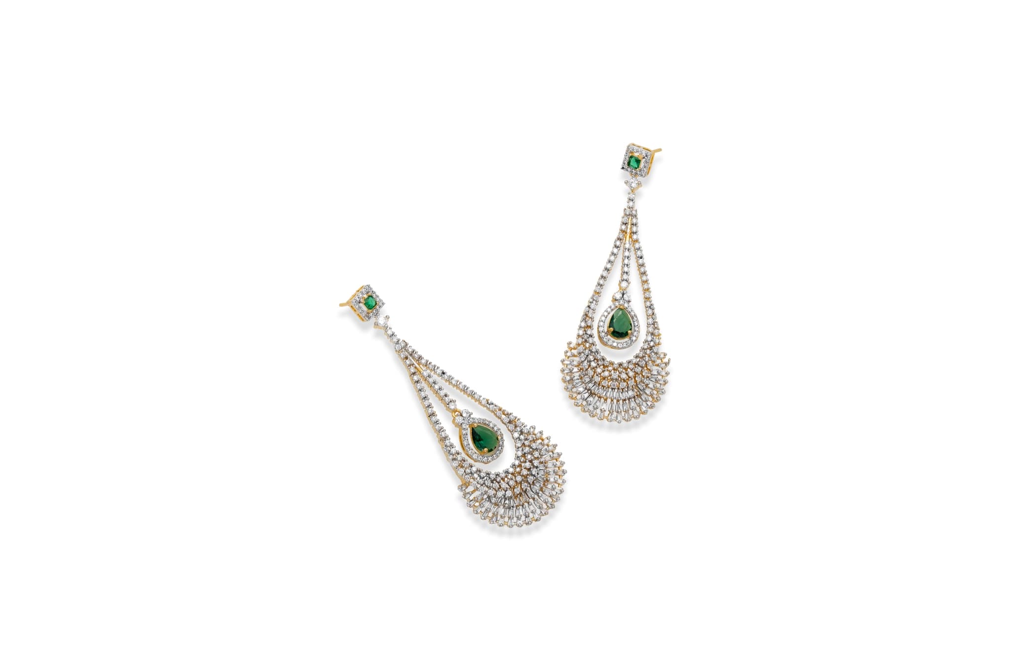 MAJESTIC AURA SILVER DANGLING EARRING