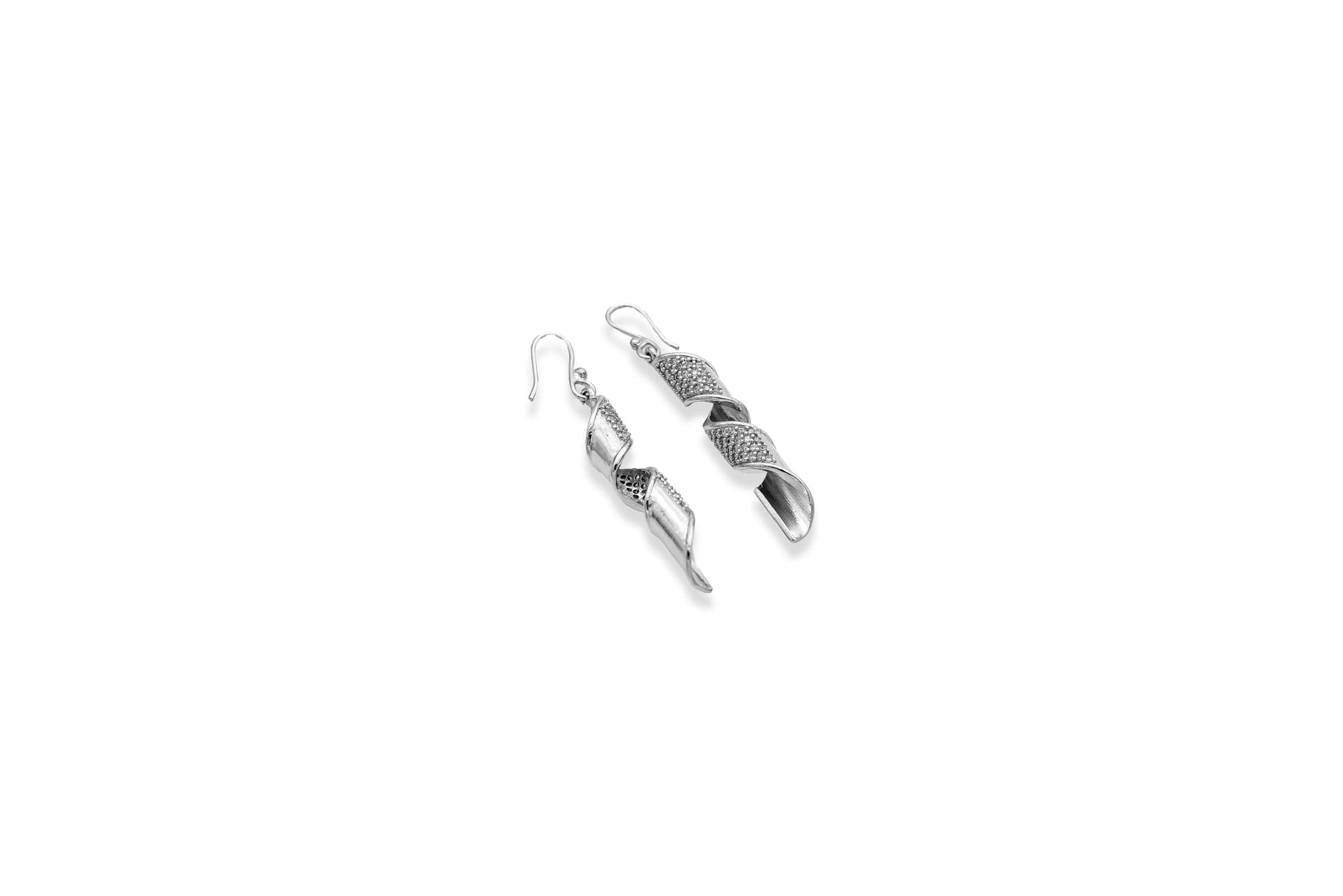 92.5 STERLING SILVER TWIST GLITTER DROP EARRING