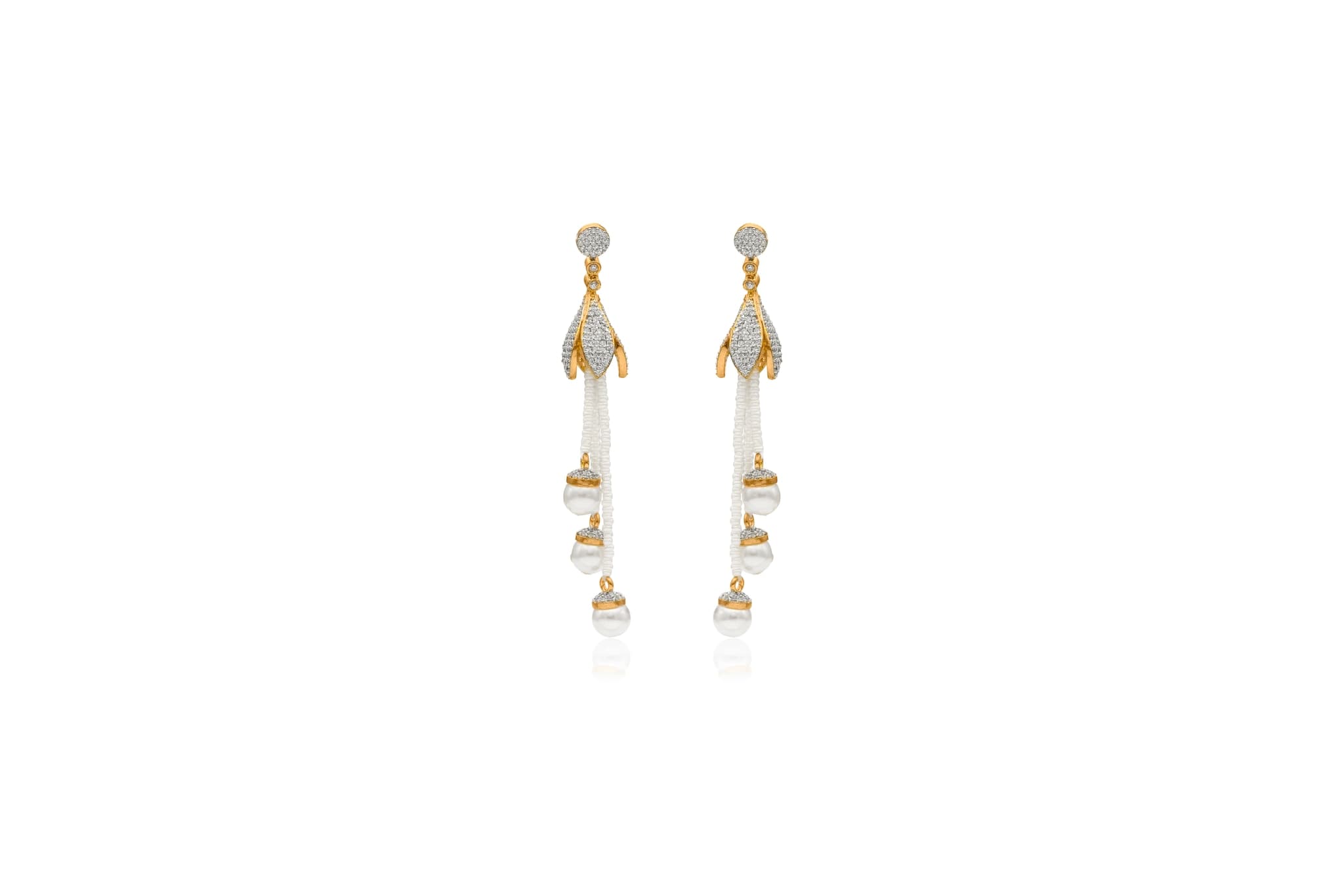 DAZZLIND PETALS SILVER EARRINGS