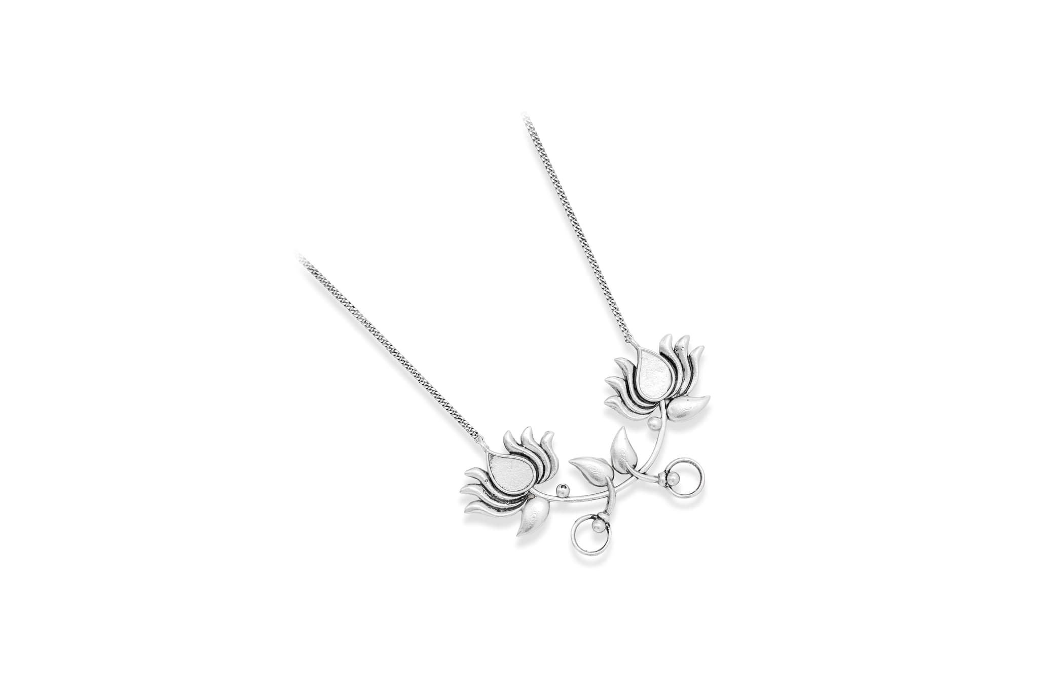 SILVER PADMA PENDANT SET