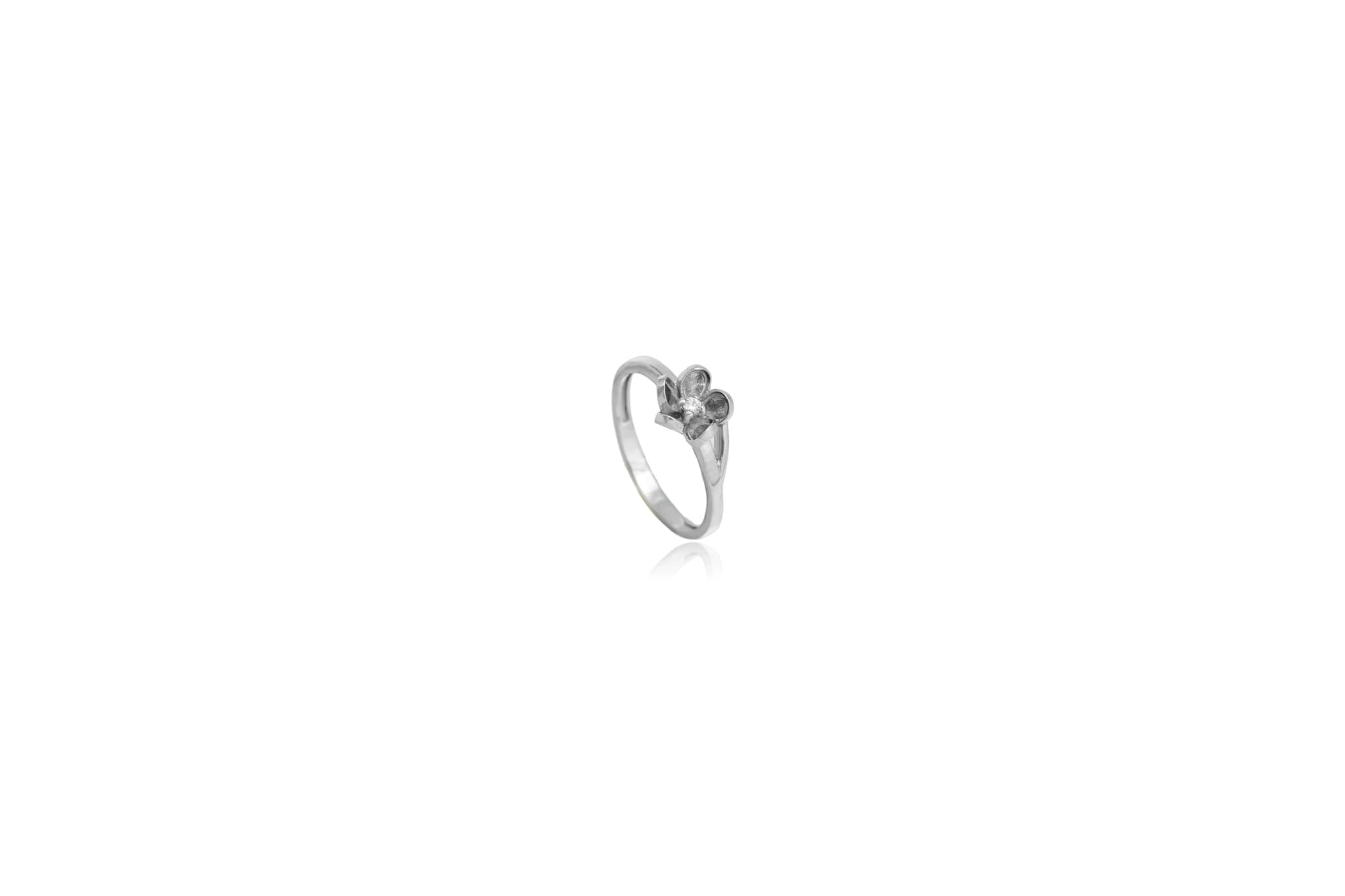 Solitary Bloom Silver Ring