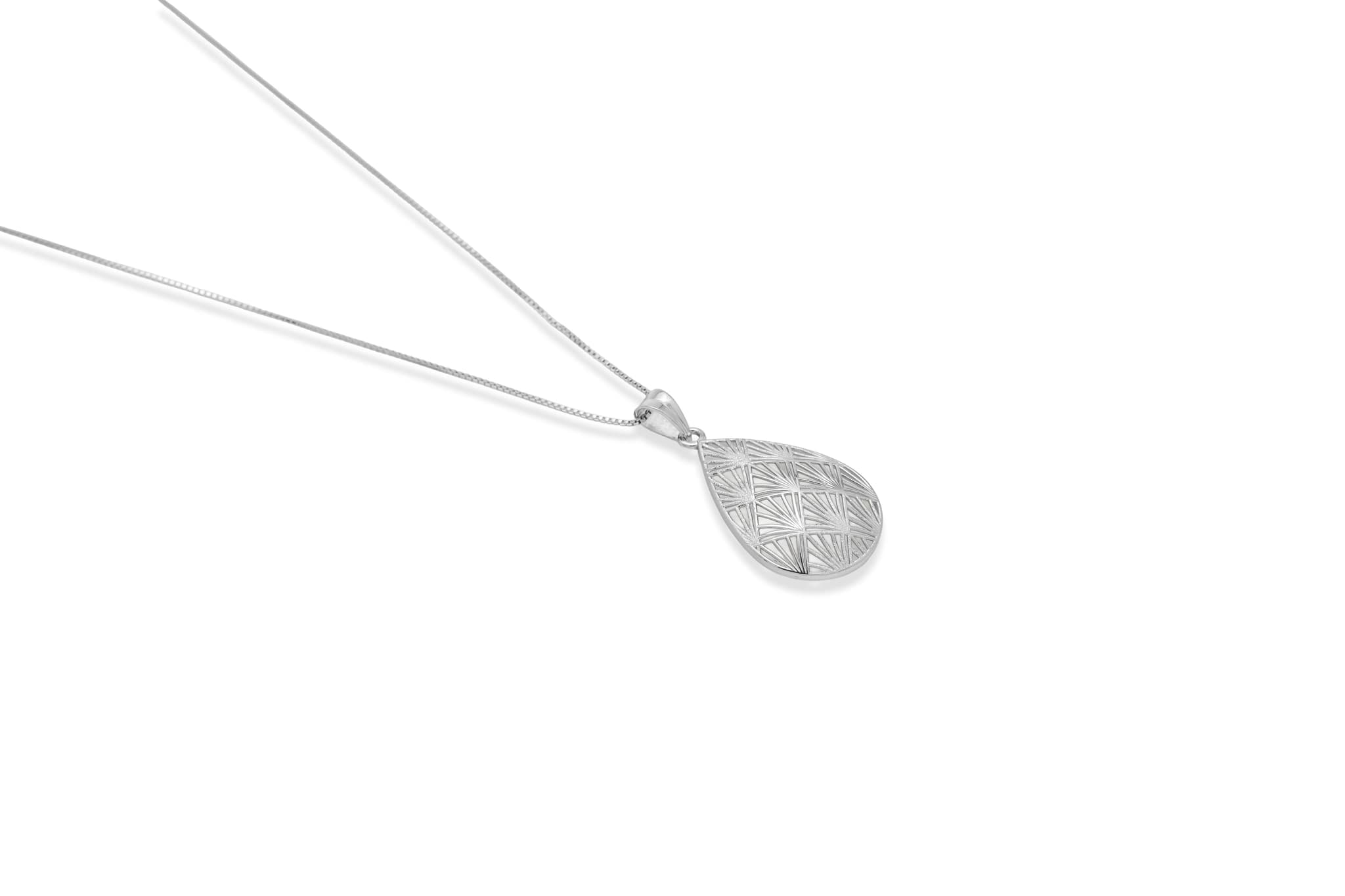RADIANT SUNBURST SILVER PENDANT SET