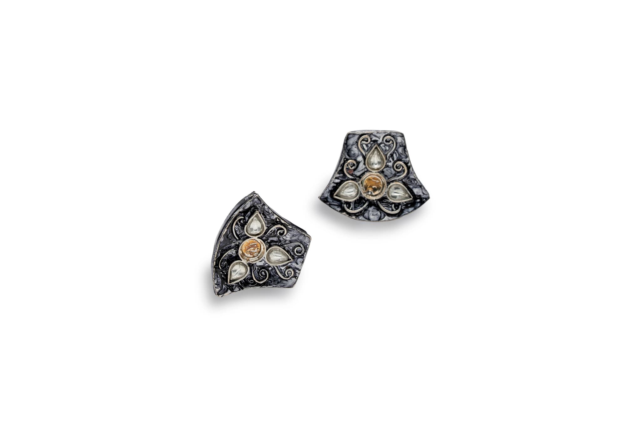IRIS SILVER STUD EARRINGS